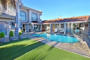  Atlantic Beach Villa  Кейптаун